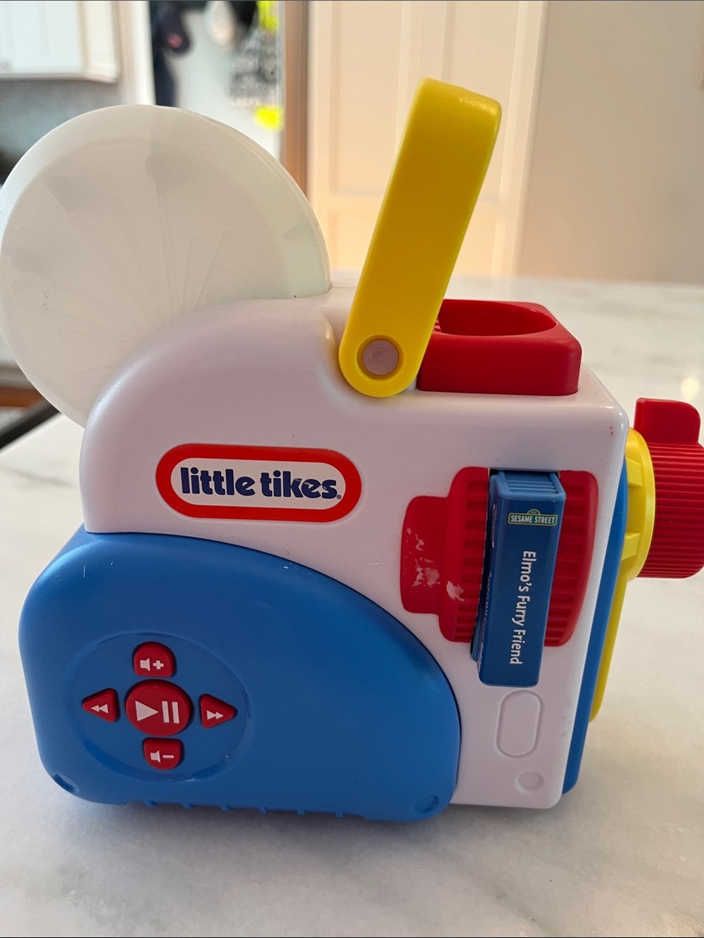 Dreamworks Blue, Yellow & Red Kids Musical Projector Toy